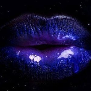 Meet your Posher, Joy